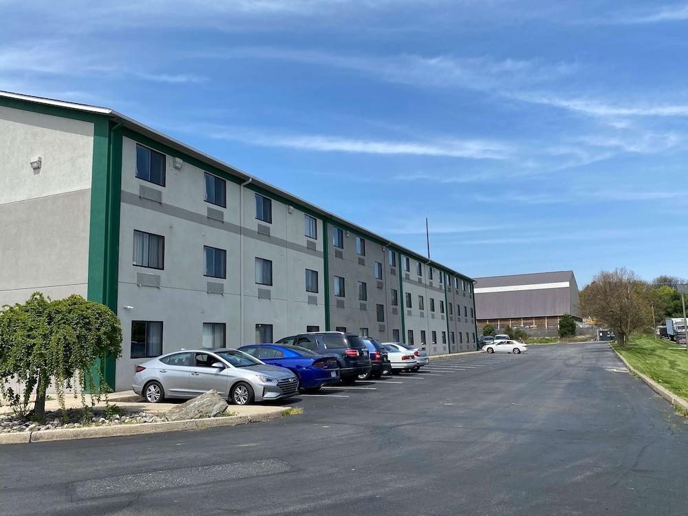 Motel 6 Lancaster Fertility Exteriér fotografie